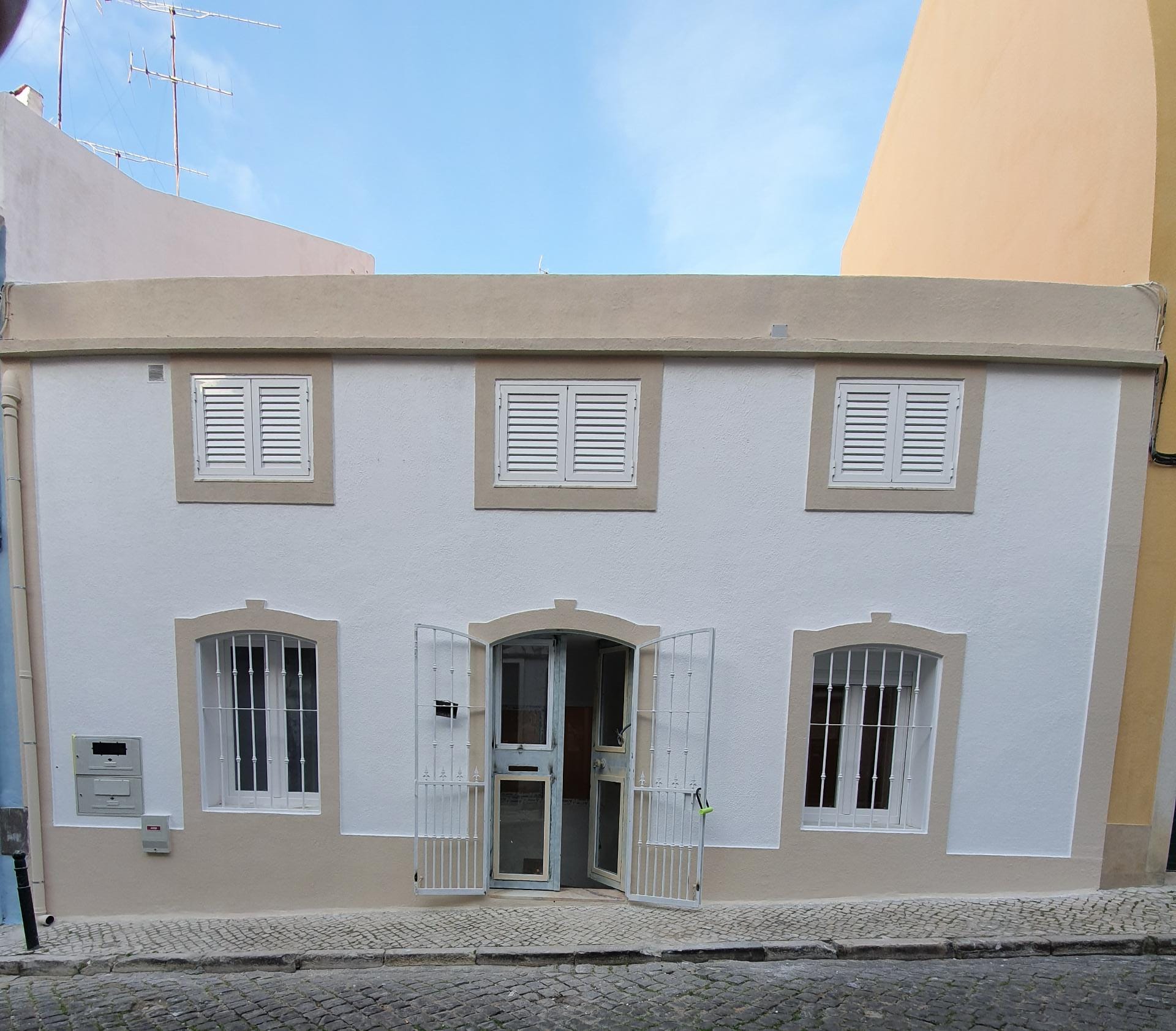 Remodelação de 2 apartamentos T2